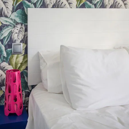 La Perla 10 * 波连萨港